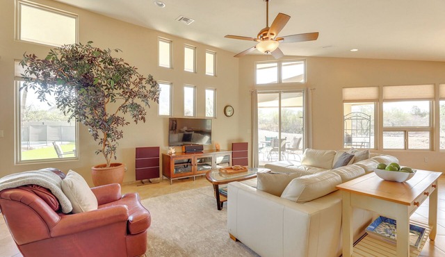 Home Near El Conquistador Golf: Hot Tub + Mtn View