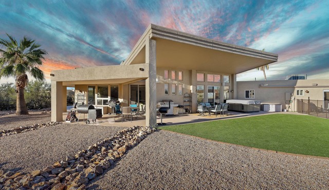Home Near El Conquistador Golf: Hot Tub + Mtn View