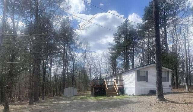 Home near Greers Ferry Lake!