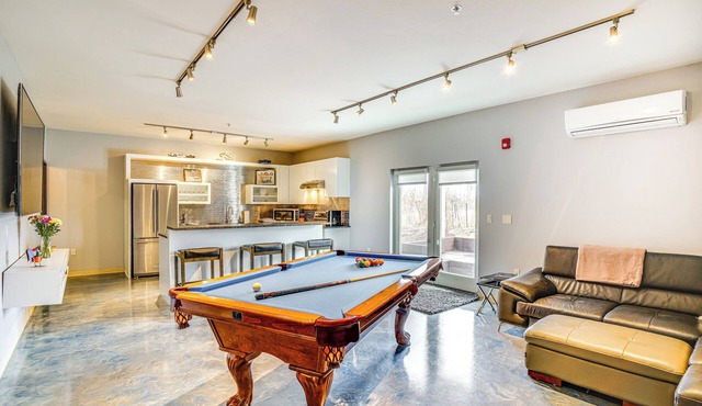 Home Near Road America & Elkhart Lake