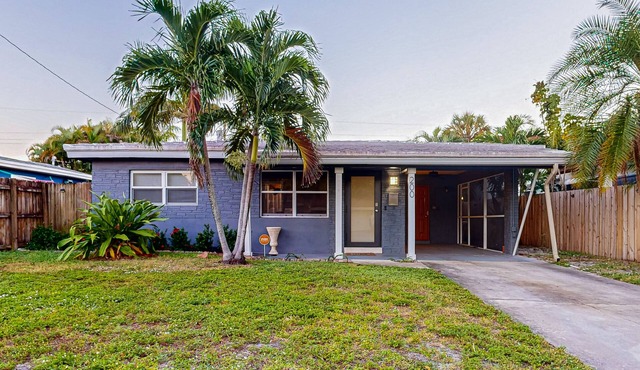 Home near the beach with firepit, enclosed backyard, patio, & W/D