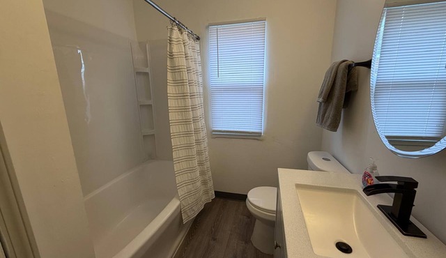 Home Near Toll Road/BP/Hospitals 2 Bedroom