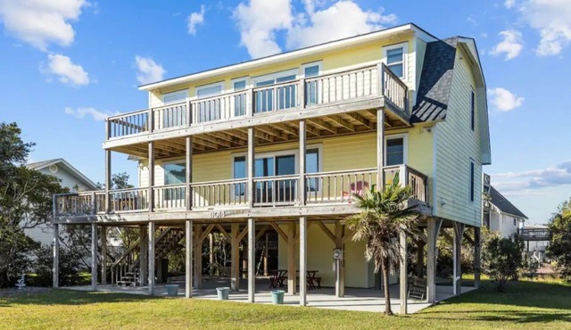 Home - Newly Renovated - Beach House - Emerald Isle Point Great for Familes