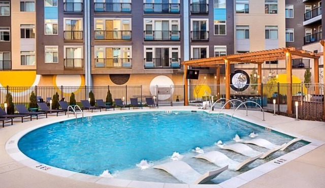 Home of Bliss Bed Suite Fairfax Free Parking