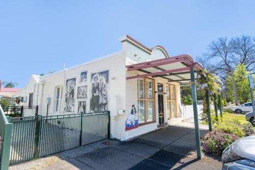 Home & Office Child & Pet friendly