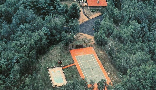 Home On 100 Wooded Acres Only 15 Minutes From Saratoga