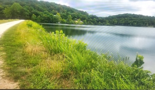 Home on 25 acre private lake