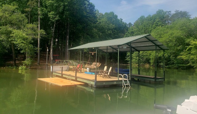 Home on Lake Hartwell - Lake Life with wraparound porches, fire pit and dock