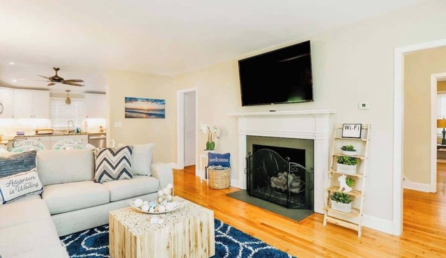 Home on Sunset: Warm, Relaxed, Family Ready