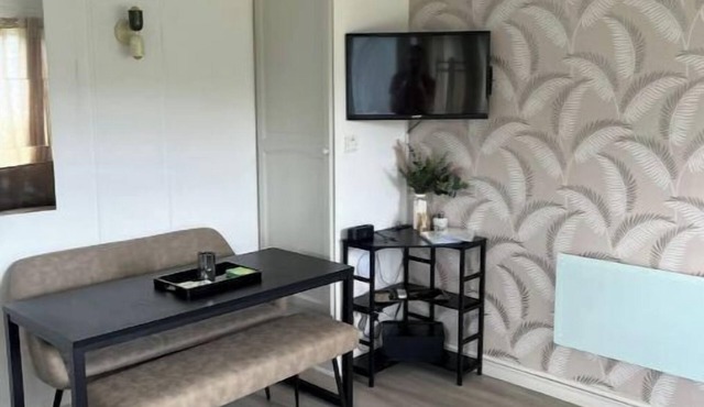 Home on the Broads - Just Renovated.