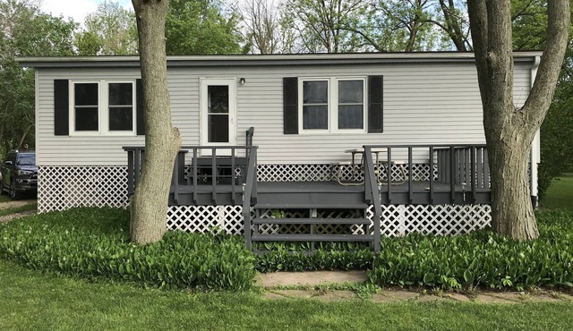Home on the picturesque Mississippi River