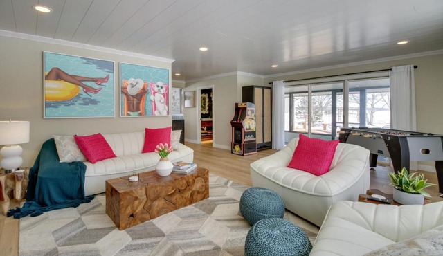 Home Rental on Detroit Lake Dock, Game Room!