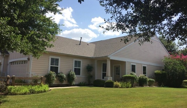 HOME RENTALS IN SUN CITYnGEORGETOWN, TX, near Austinn105 Providence St