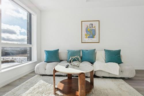 Home Richmond Hill 2bed2,5bath Parking