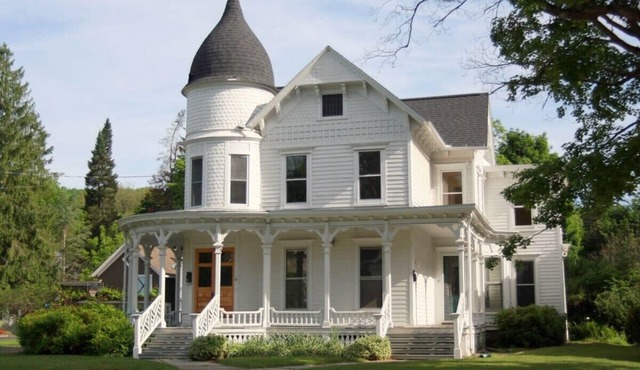 Home Run Apt 1 All Star Baseball Rentals