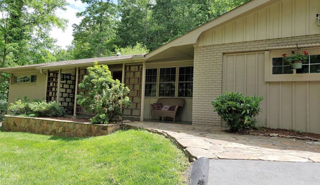 Home So Sweet! Space for 8-10 ADD a cottage next door sleeps 4 more. #878525