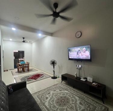 Home Stay Nuha Netflix, Unifi, HBO Max