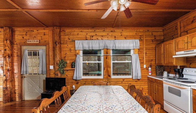 Home Sweet Home Lakefront Cabin