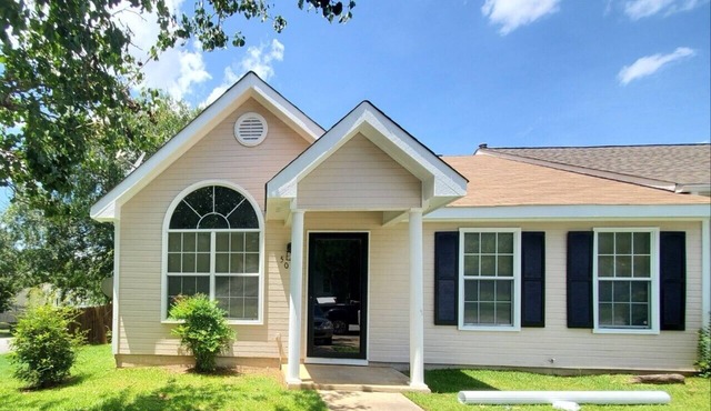 Home Sweet Home - Newly Renovated Property-Located near Robins AFB