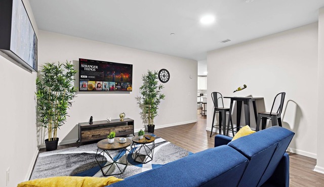 Home Sweet Home - NWK & NYC w/free parking