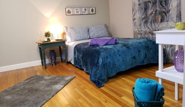 Home Sweet Home Room 6 min to Babson College and 4 min to I-95-I90-Route 9 at Needham Boston