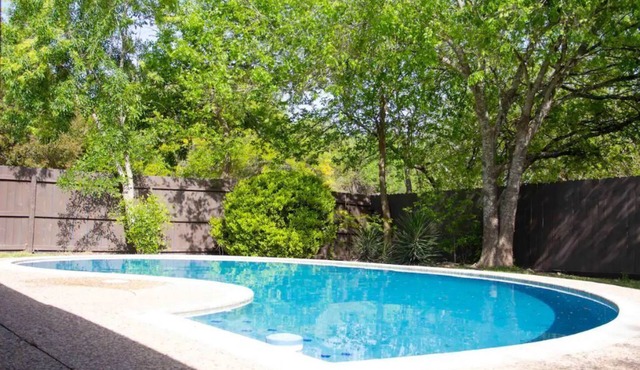 Home Sweet Home with Pool - 5 Queen beds