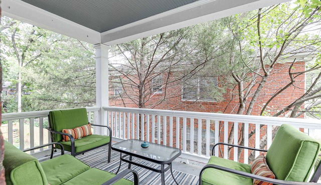 Home Sweet Stay/spacious/peaceful/central location