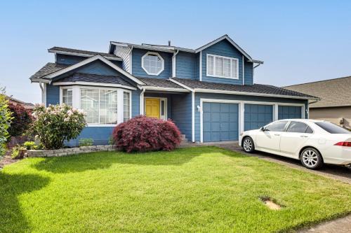 Home Theater and Large Backyard Deck Tacoma Abode!