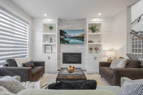 Home Theater with AC, Dual Master Suites, BBQ