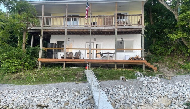 Home unit 2 in Warsaw, ky/Charms River Side House