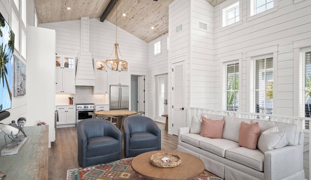 Home w/Bay Views, Resort Amenities & Beach Access @Cinnamon Shore North!