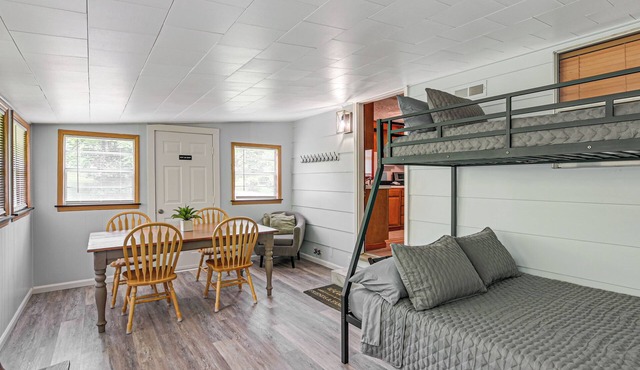 Home w/Bunkroom: 2 Mi to Hatfield & McCoy Trail