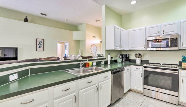 Home w/Game Room + Lanai: 9 Mi to Disney!