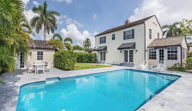 Home w/heated pool, casita near waterway
