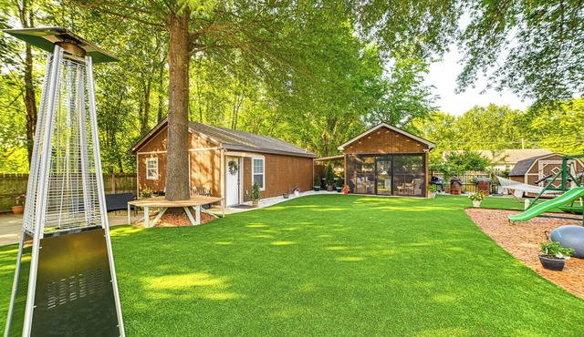 Home w/Hot Tub, Playset & Grills in Clarksville!