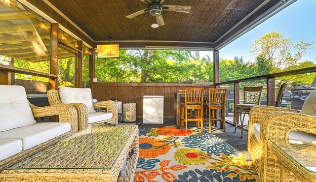 Home w/Hot Tub, Playset & Grills in Clarksville!