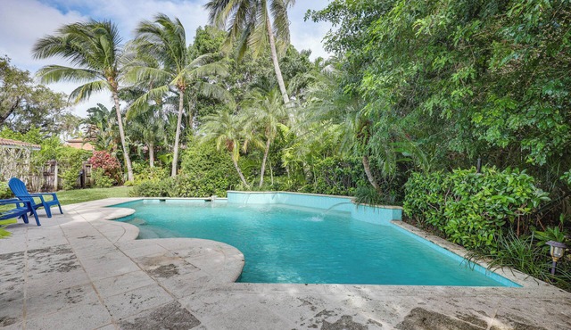 Home w/Lanai, Close to Beaches in Fort Lauderdale