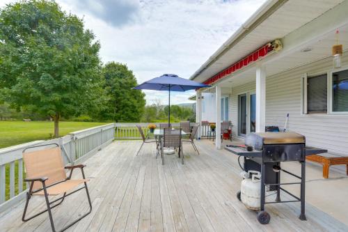 Home w/Large Yard: 8 Mi to Holiday Valley Resort