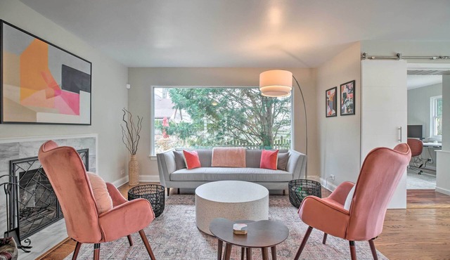 Home w/Office + Yard: 25 Mi to Downtown Chicago!