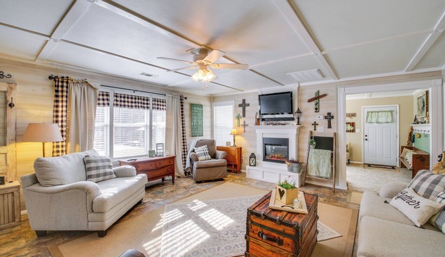 Home w/Ouachita River & Lake Hamilton Access