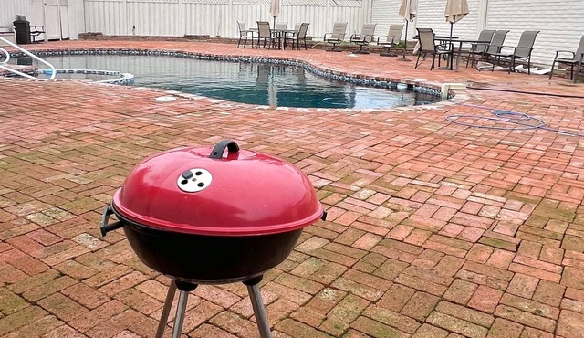 Home w/Pool & Jacuzzi, Short Drive to Monterey/Carmel Beach