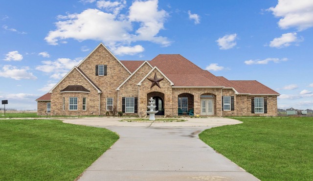 Home W/Theater PokerRoom HotTub and More