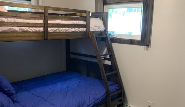 Home with access to Pleasant Lake