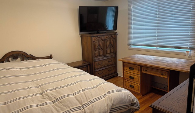 Home with Garden & Free Parking
