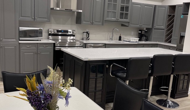 Home with Park View on Yonge St Newmarket