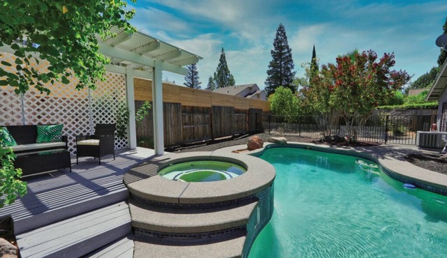 Home with Pool/Spa and Air Hockey Table