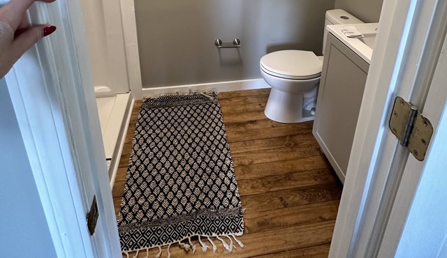 Home with Privacy and Starlink Internet, near Raytheon and Tyson.