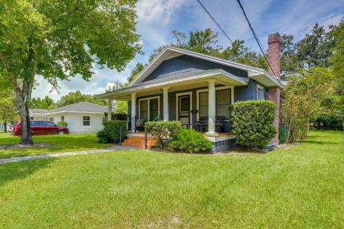 Home with Private Yard Less Than 2 Mi to Hollis Garden!