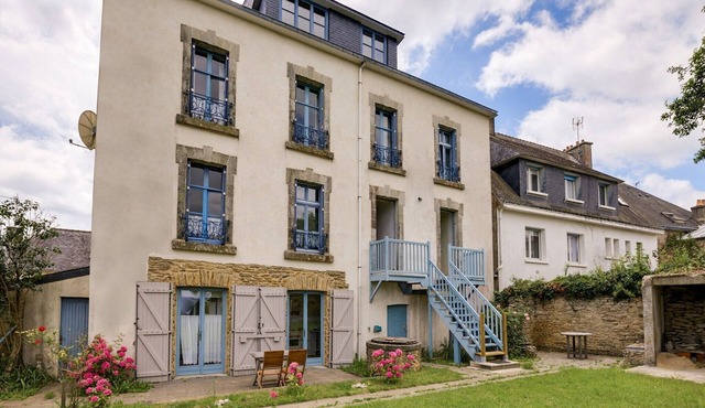 Home with Sea View in Le Pouldu