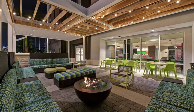 Home2 Suites by Hilton West Palm Beach Airport, FL